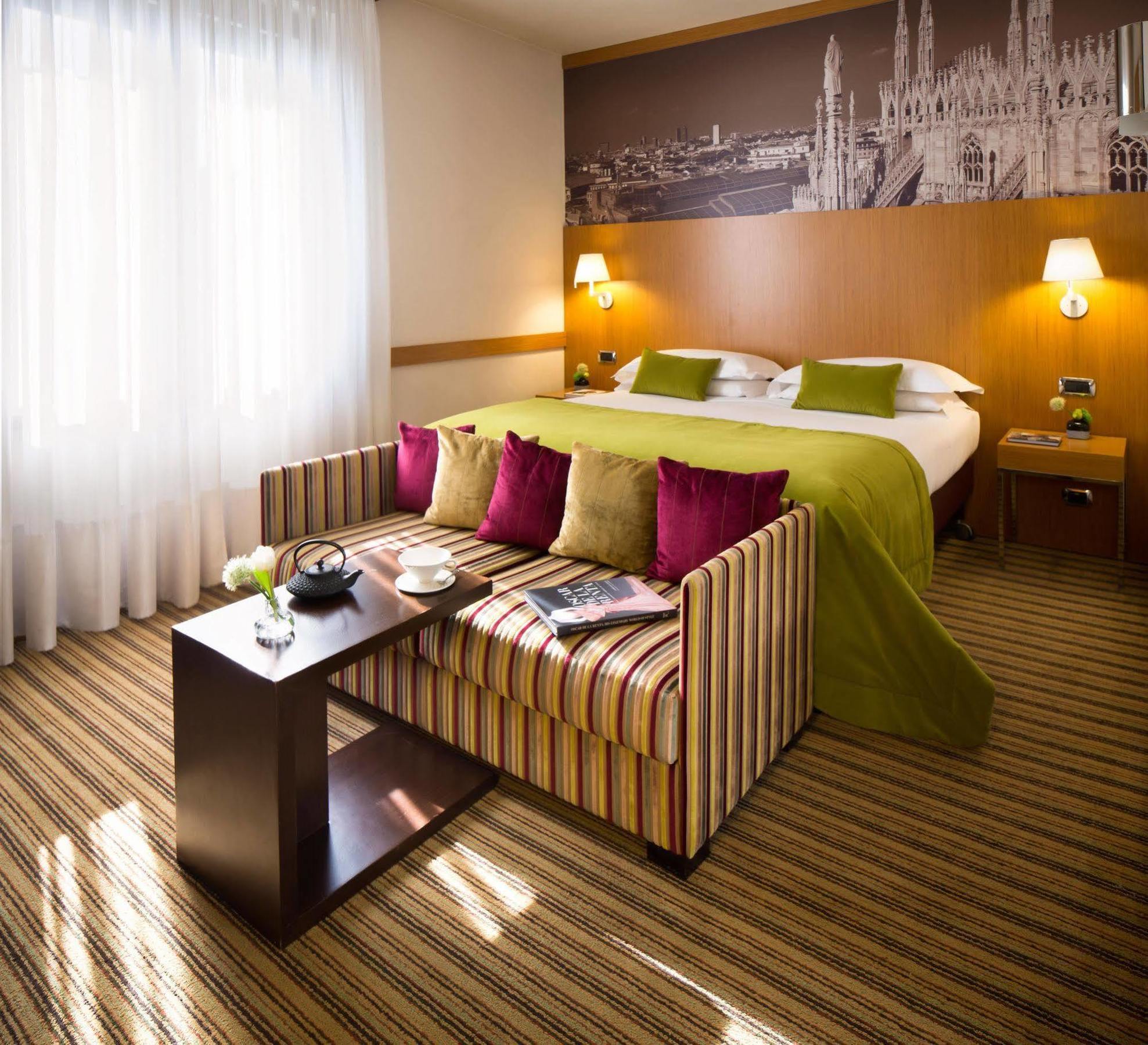 สตาร์โฮเต็ล ทัวริสท์ Hotel มิลาน ภายนอก รูปภาพ